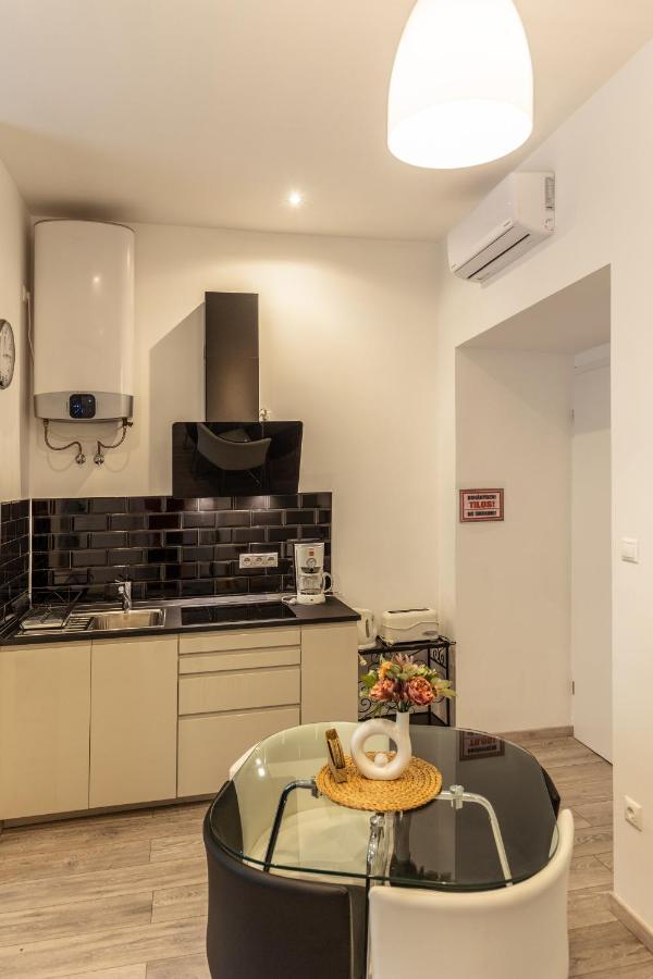 Апартаменты Karavan Corner